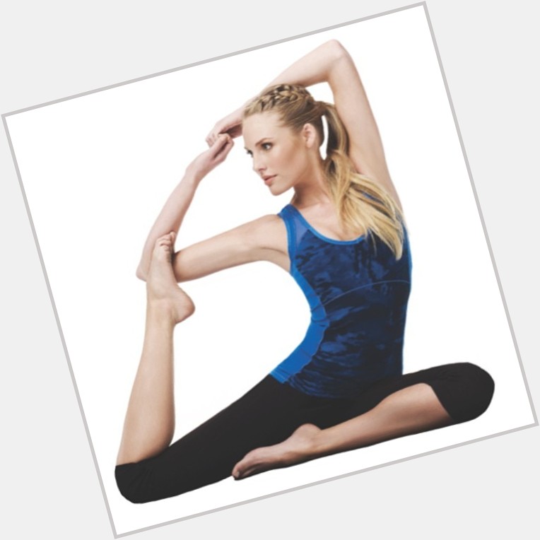 Sydney Wheeler Slim body,  blonde hair & hairstyles