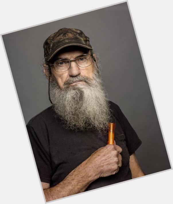 Si Robertson Average body,  salt and pepper hair & hairstyles