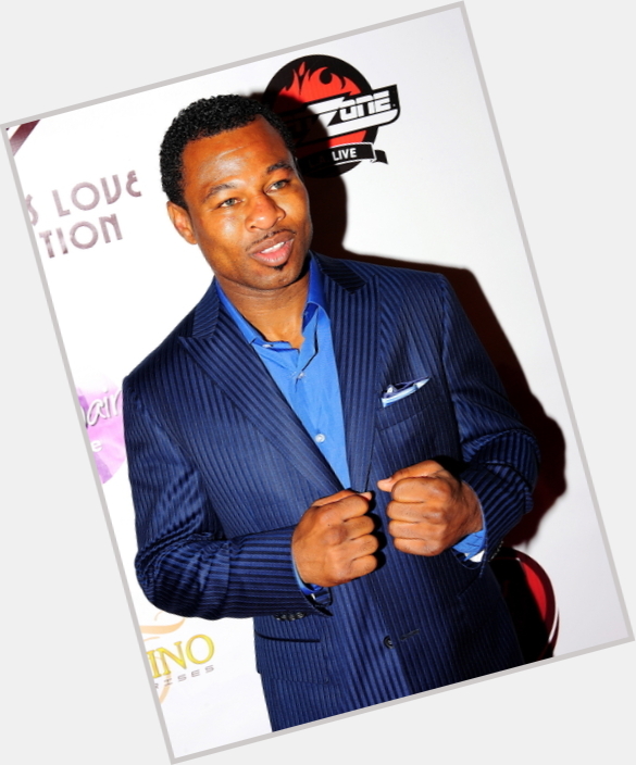 Sugar Shane Mosley dark brown hair & hairstyles Athletic body, 