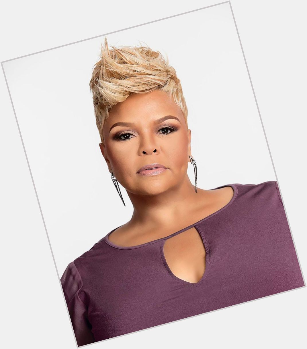 Tamela Mann full body 8