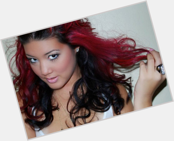 Tessanne Chin Large body,  dyed blonde hair & hairstyles
