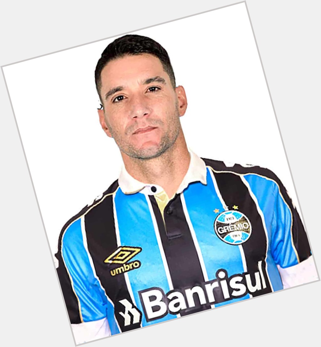 Https://fanpagepress.net/m/T/Thiago Neves Full Body 3