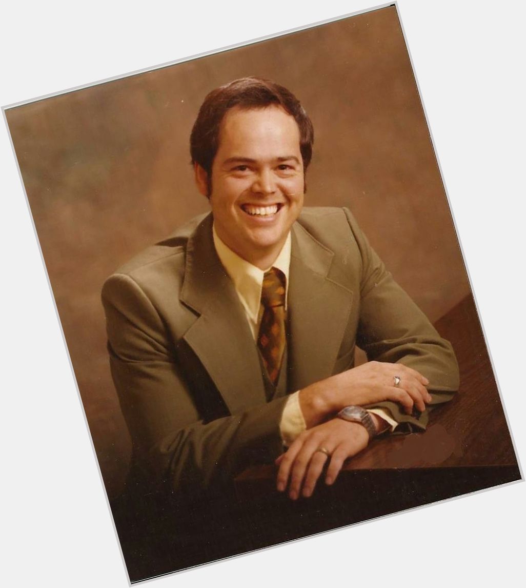 Tom Osmond Average body,  salt and pepper hair & hairstyles