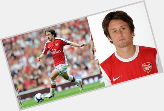 Tomas Rosicky light brown hair & hairstyles Athletic body, 