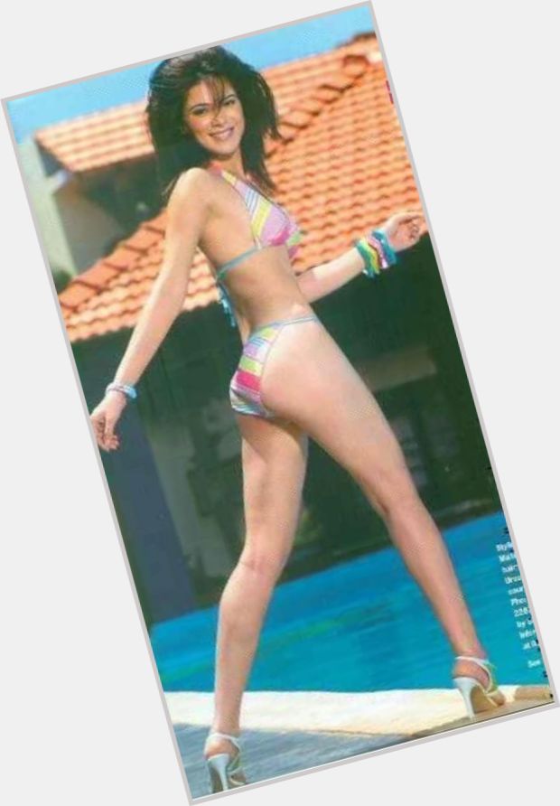 Urvashi Sharma shirtless bikini