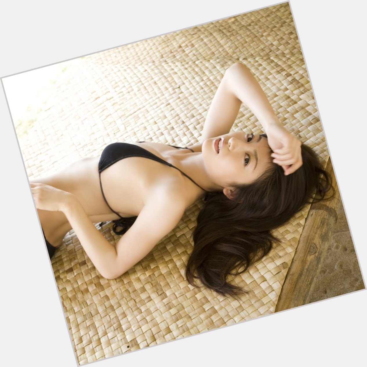 Yoko Kumada full body 9