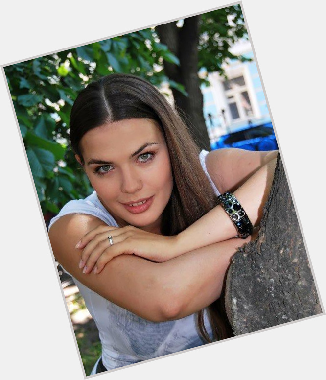 Yuliya Galkina Average body,  dark brown hair & hairstyles