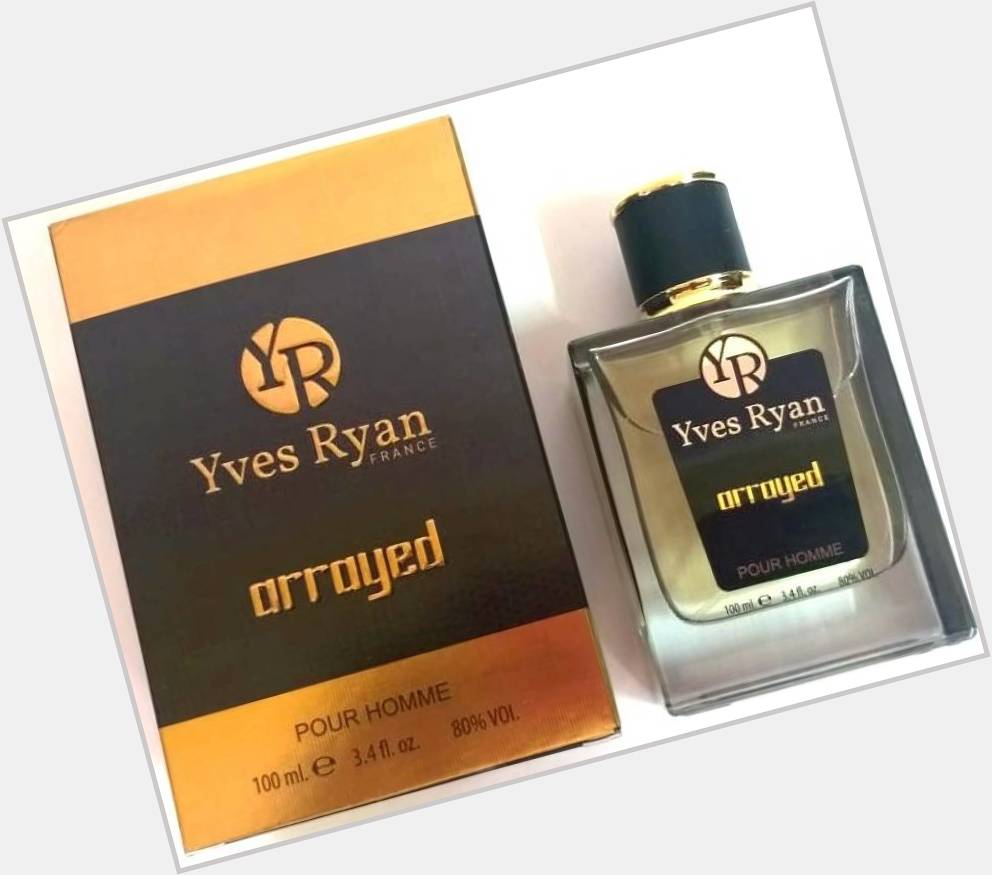 Yves Ryan Average body,  grey hair & hairstyles