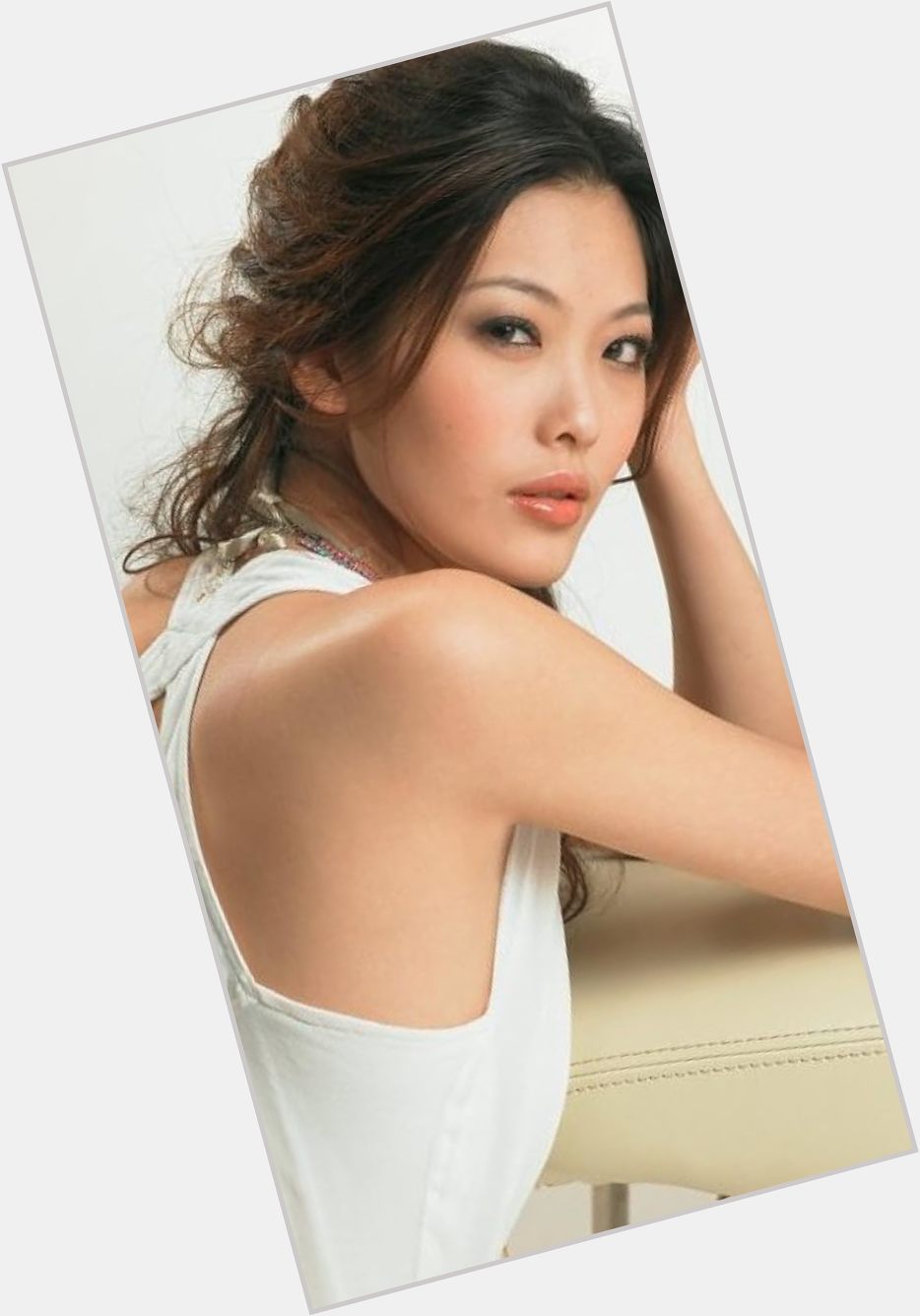 Yvonne Yao sexy 0.jpg