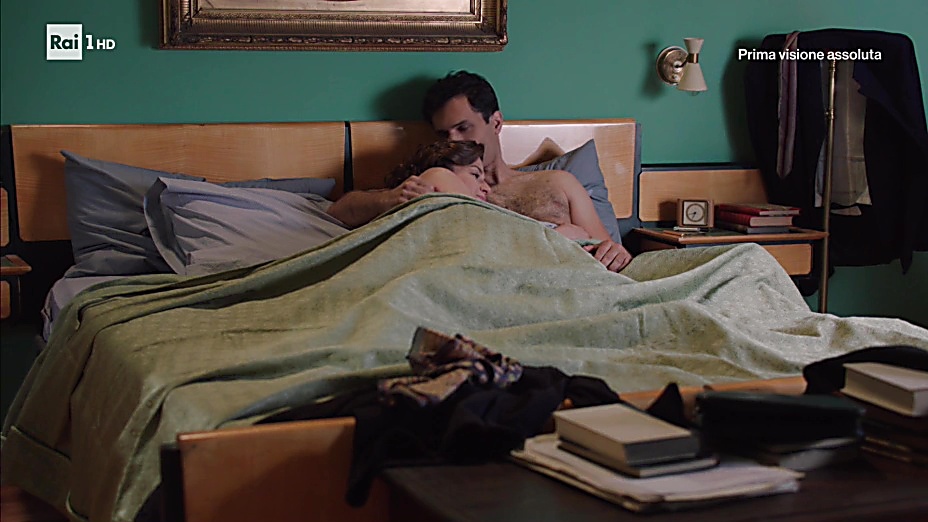 Alessandro Tersigni sexy shirtless scene September 18, 2018, 1pm