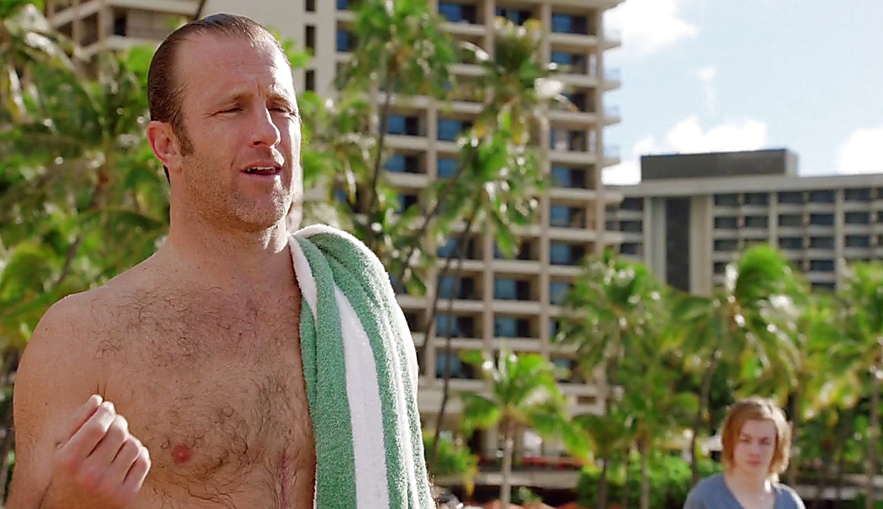 Alex O Loughlin sexy shirtless scene February 13, 2017, 1pm