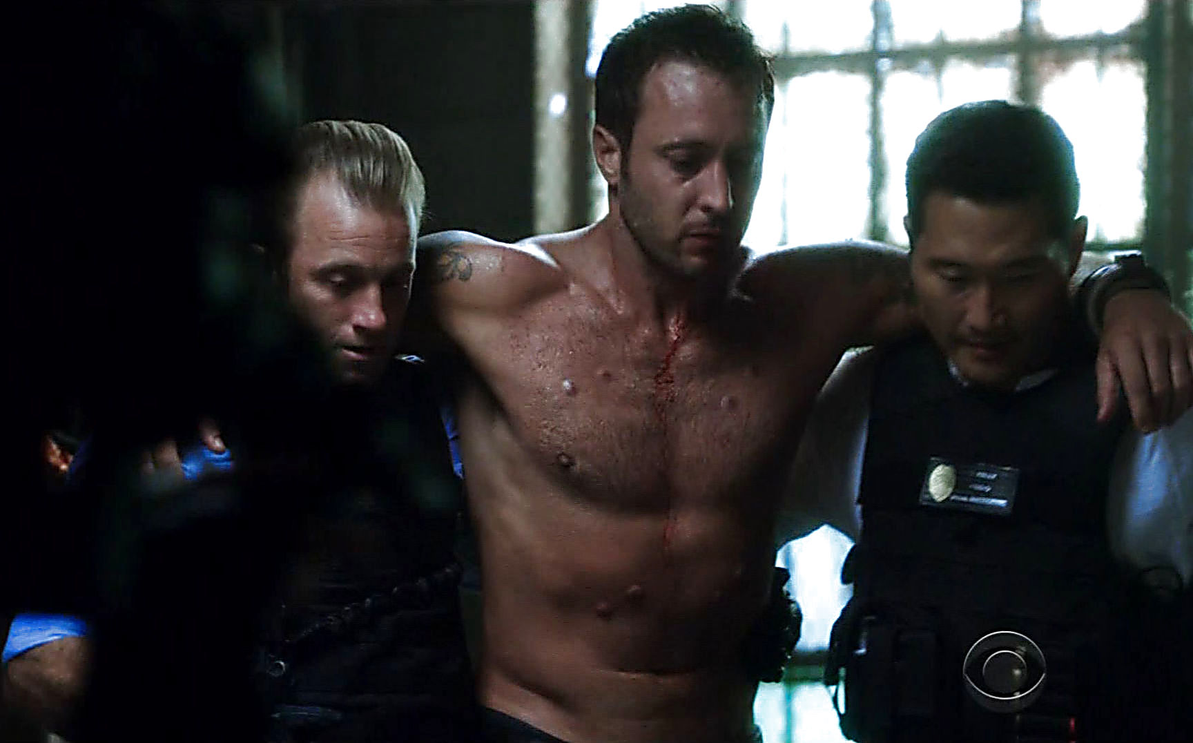 Alex O Loughlin sexy shirtless scene January 3, 2015, 1am