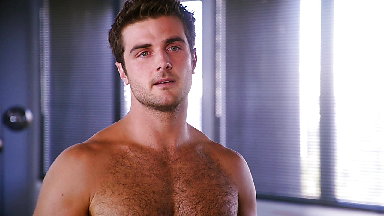 Beau Mirchoff sexy shirtless scene March 24, 2019, 9am