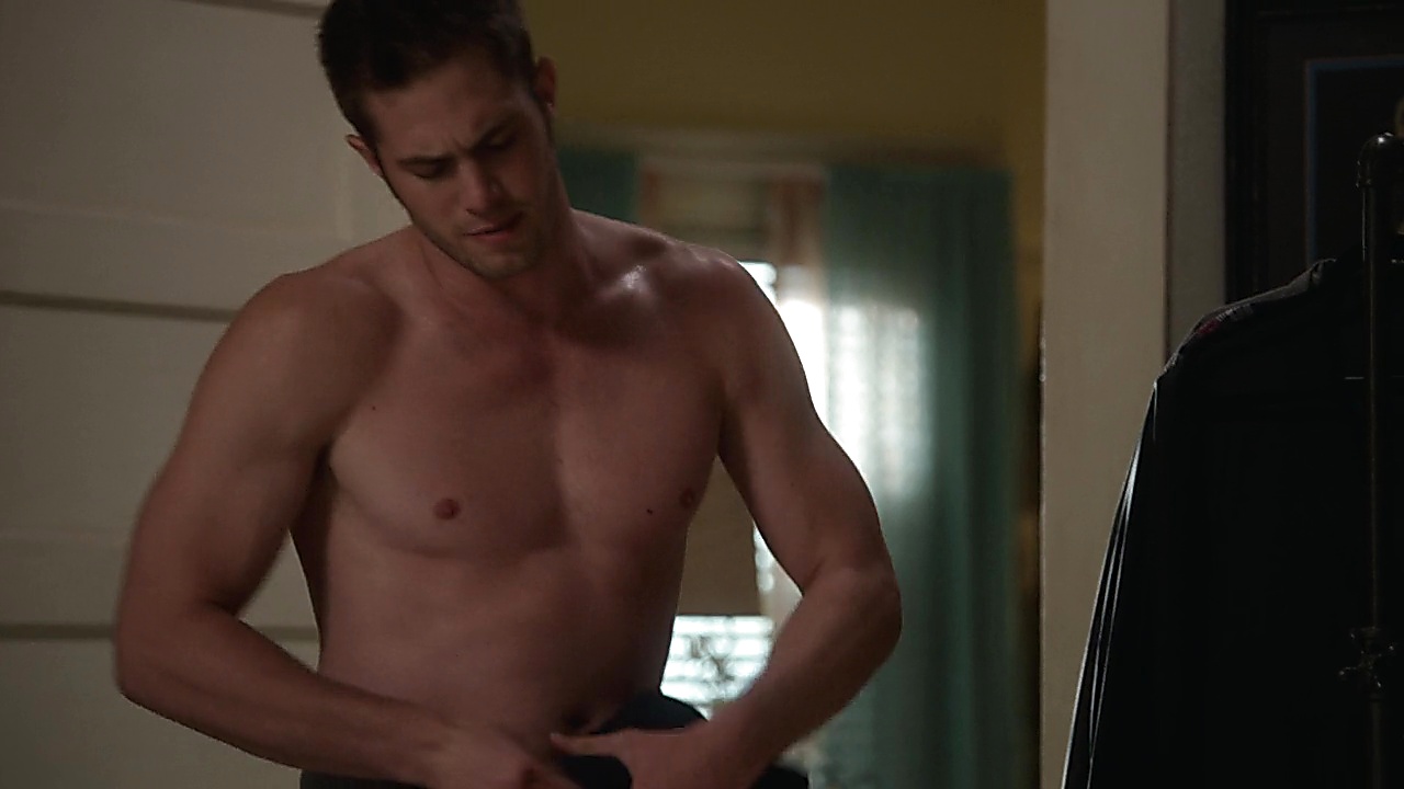Blake Jenner sexy shirtless scene May 24, 2019, 11am