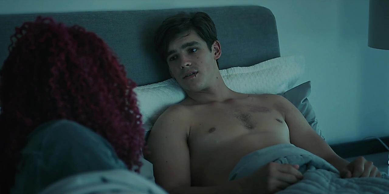 Brenton Thwaites sexy shirtless scene December 3, 2018, 11am
