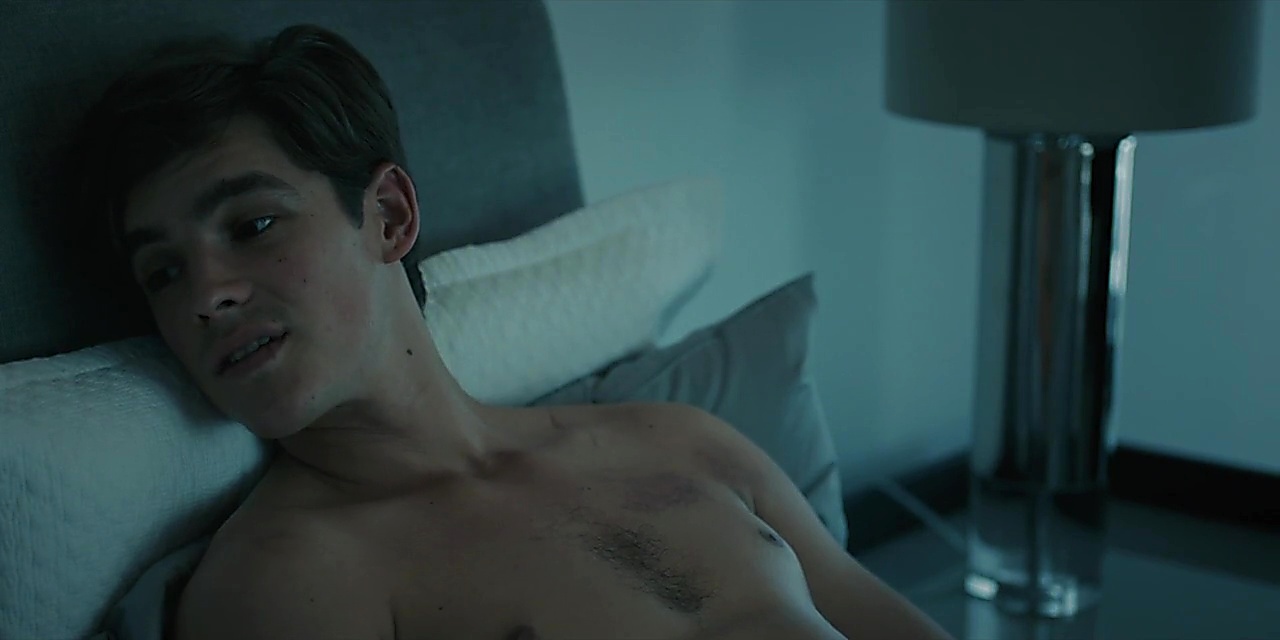 Brenton Thwaites sexy shirtless scene December 3, 2018, 11am