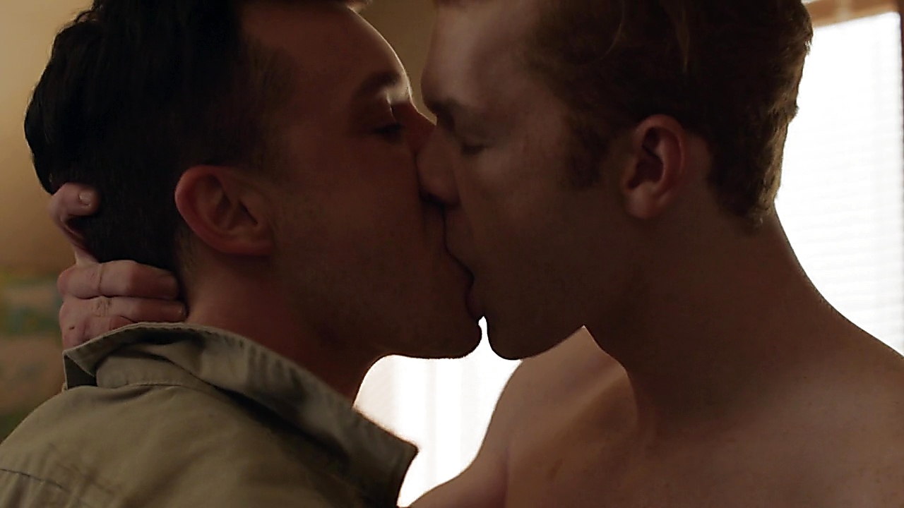 Cameron Monaghan sexy shirtless scene December 15, 2019, 11am