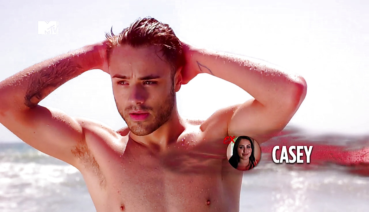 Casey Johnson sexy shirtless scene May 25, 2018, 1pm