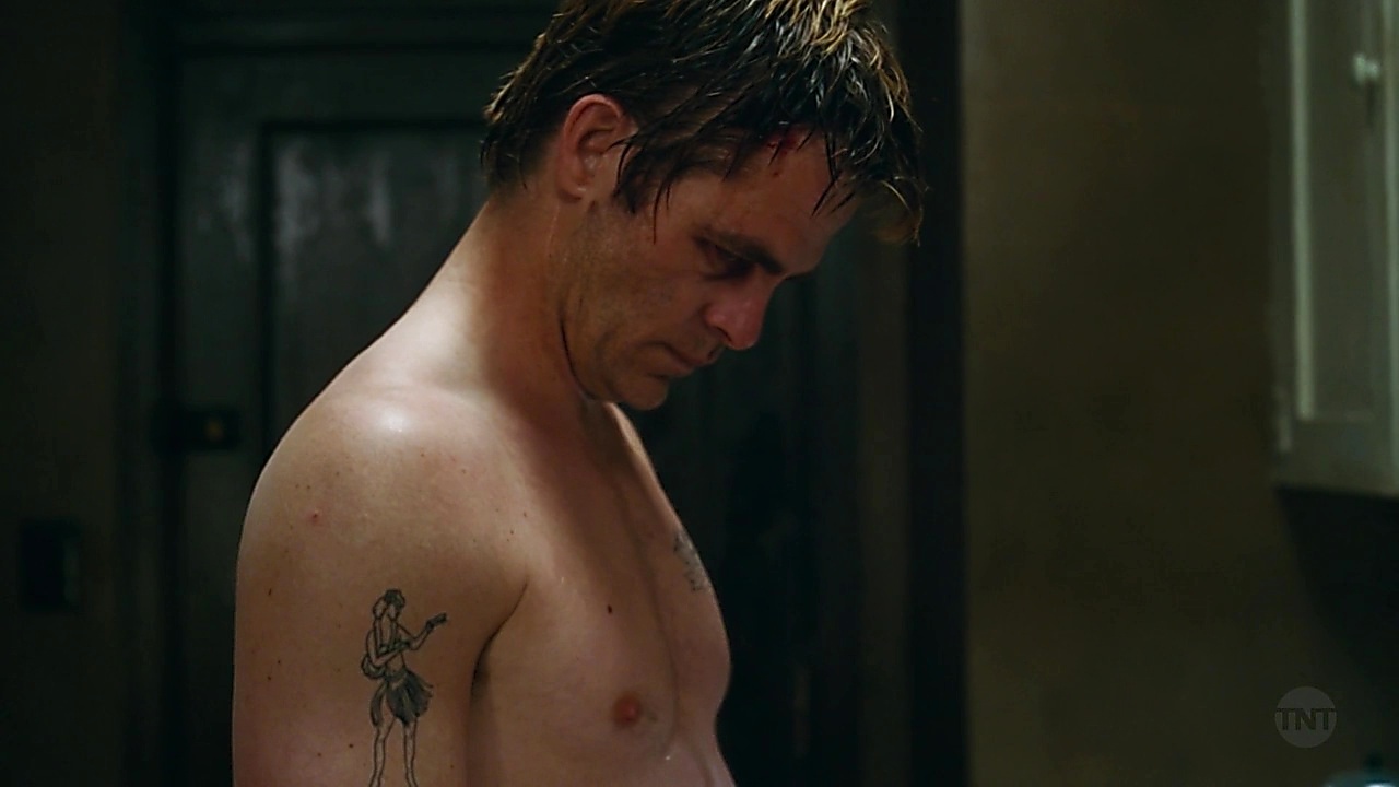 Chris Pine sexy shirtless scene January 29, 2019, 11am