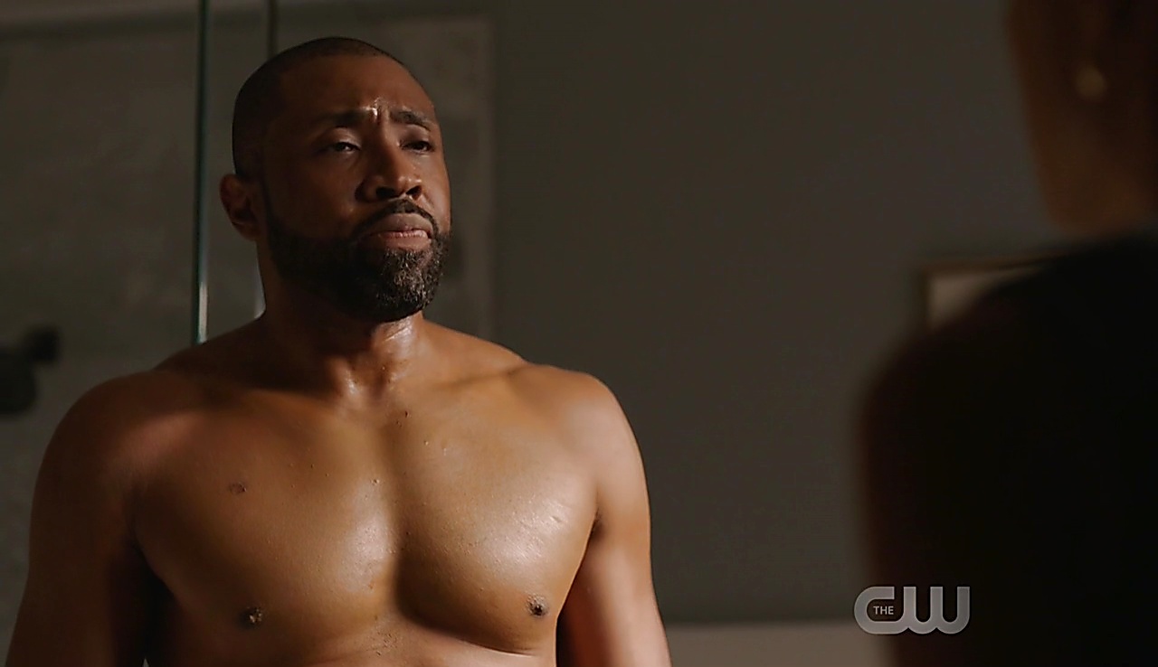 Cress Williams sexy shirtless scene January 24, 2018, 11am
