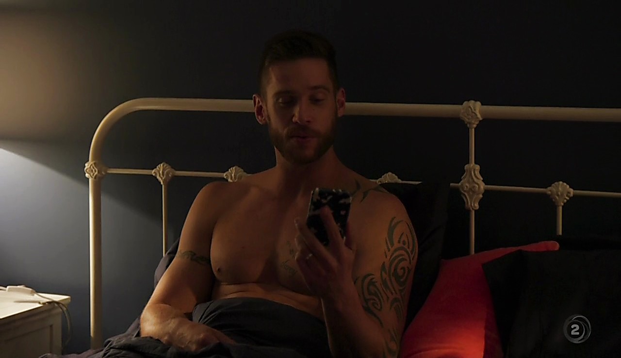 Dan Ewing sexy shirtless scene February 6, 2017, 9am