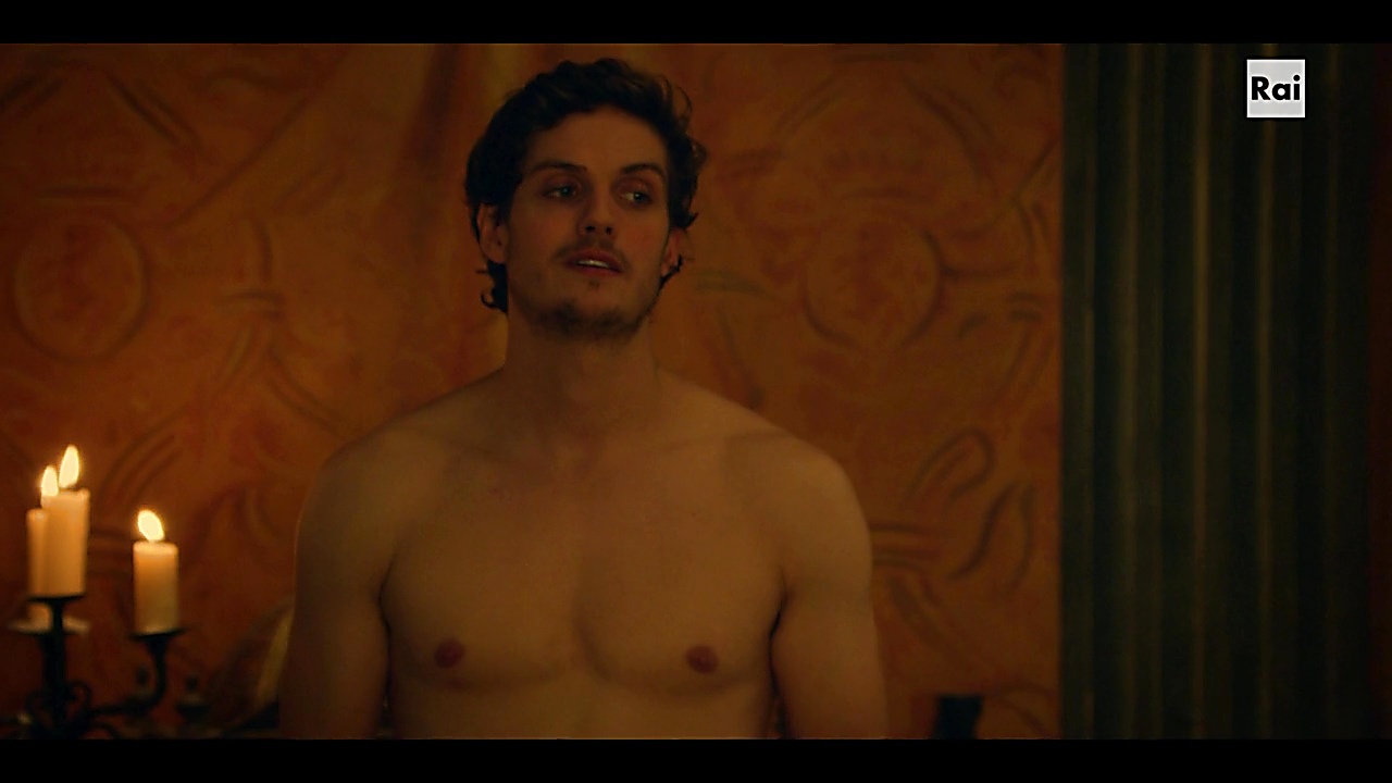 Daniel Sharman sexy shirtless scene October 31, 2018, 3pm