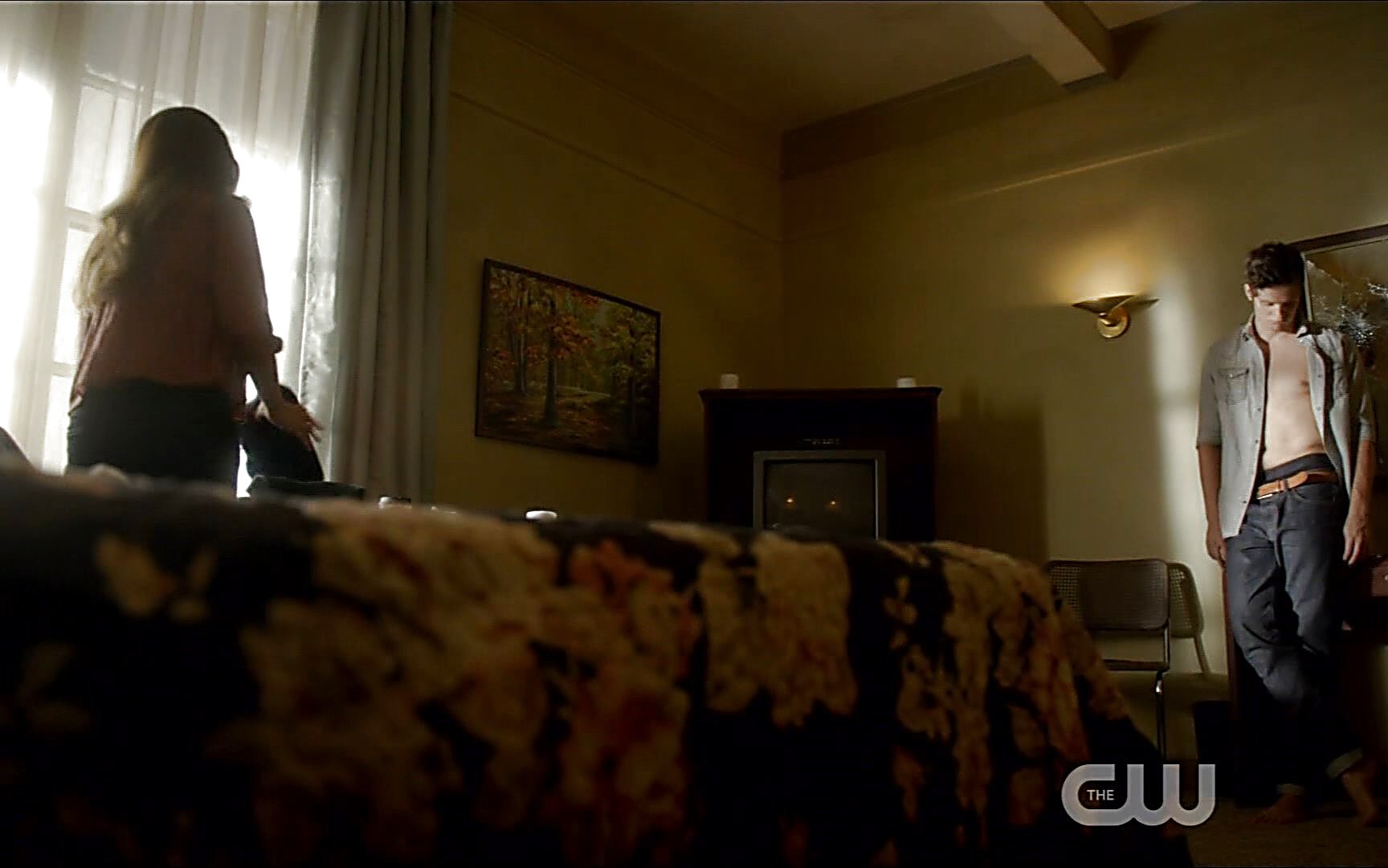 Daniel Sharman sexy shirtless scene January 3, 2015, 1am