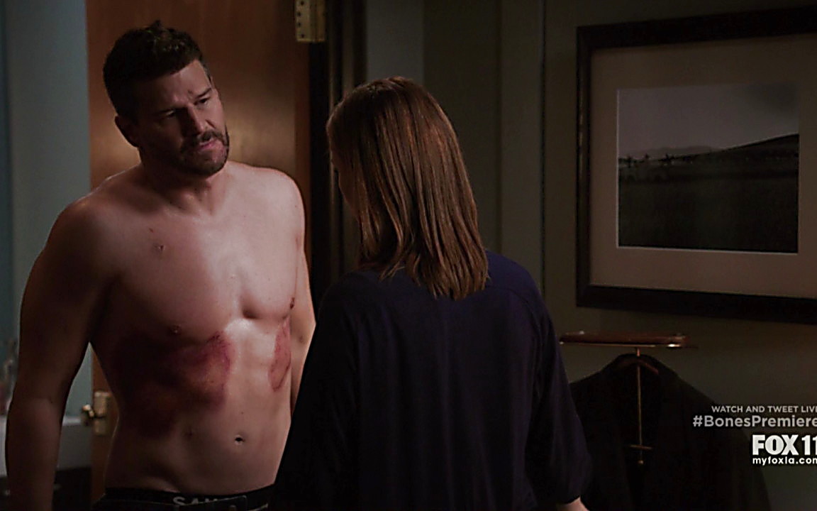 David Boreanaz sexy shirtless scene September 27, 2014, 12am