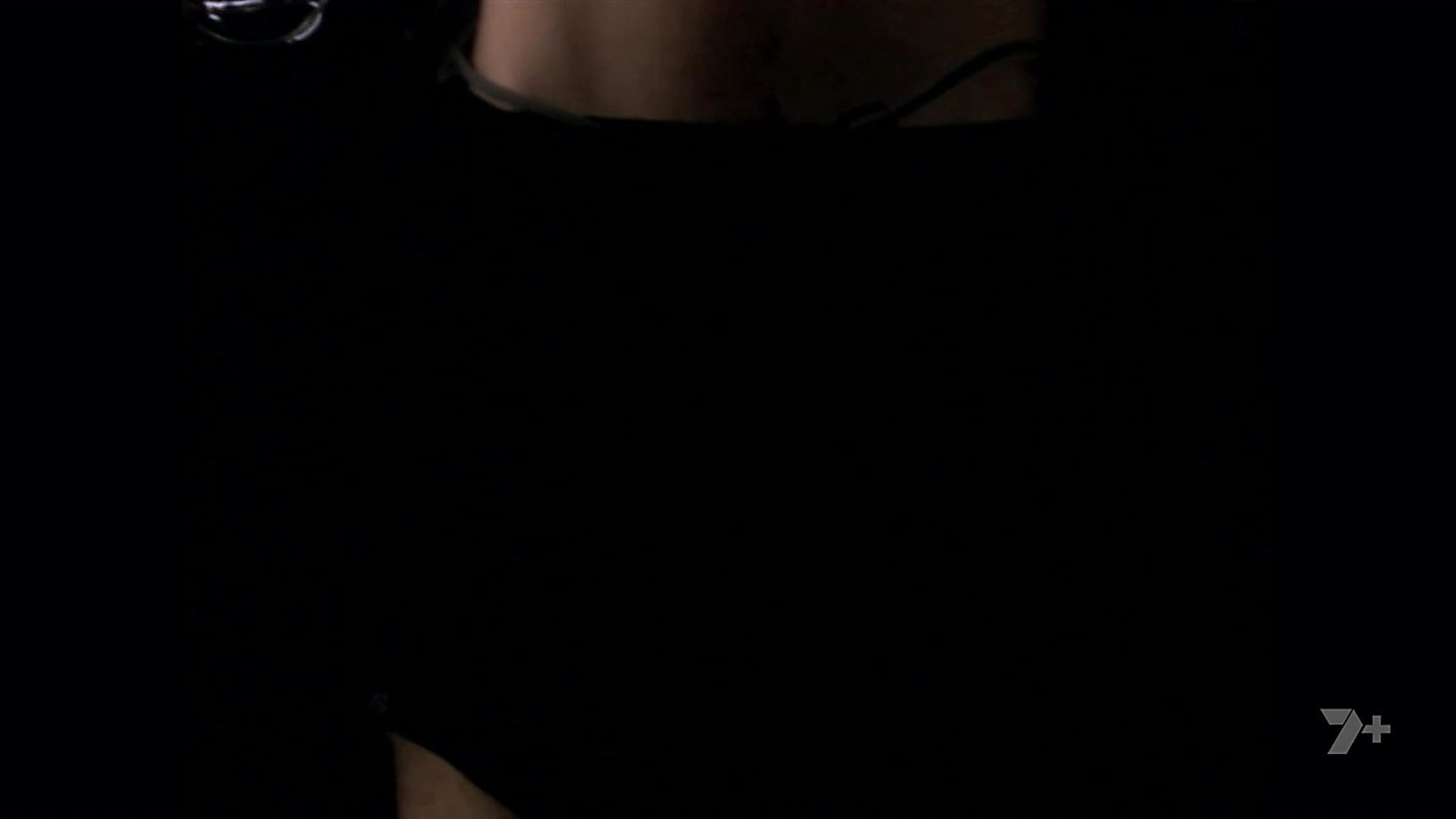 Dominic Purcell sexy shirtless scene February 28, 2025, 6am