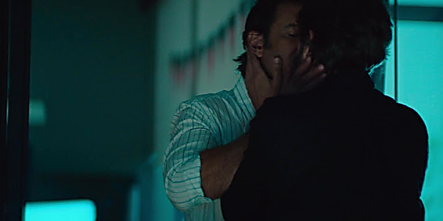 Eduardo Noriega sexy shirtless scene May 20, 2022, 3pm