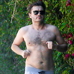 Emile Hirsch trending news May 9, 2020, 11pm