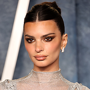 Emily Ratajkowski trending news April 10, 2023, 3pm