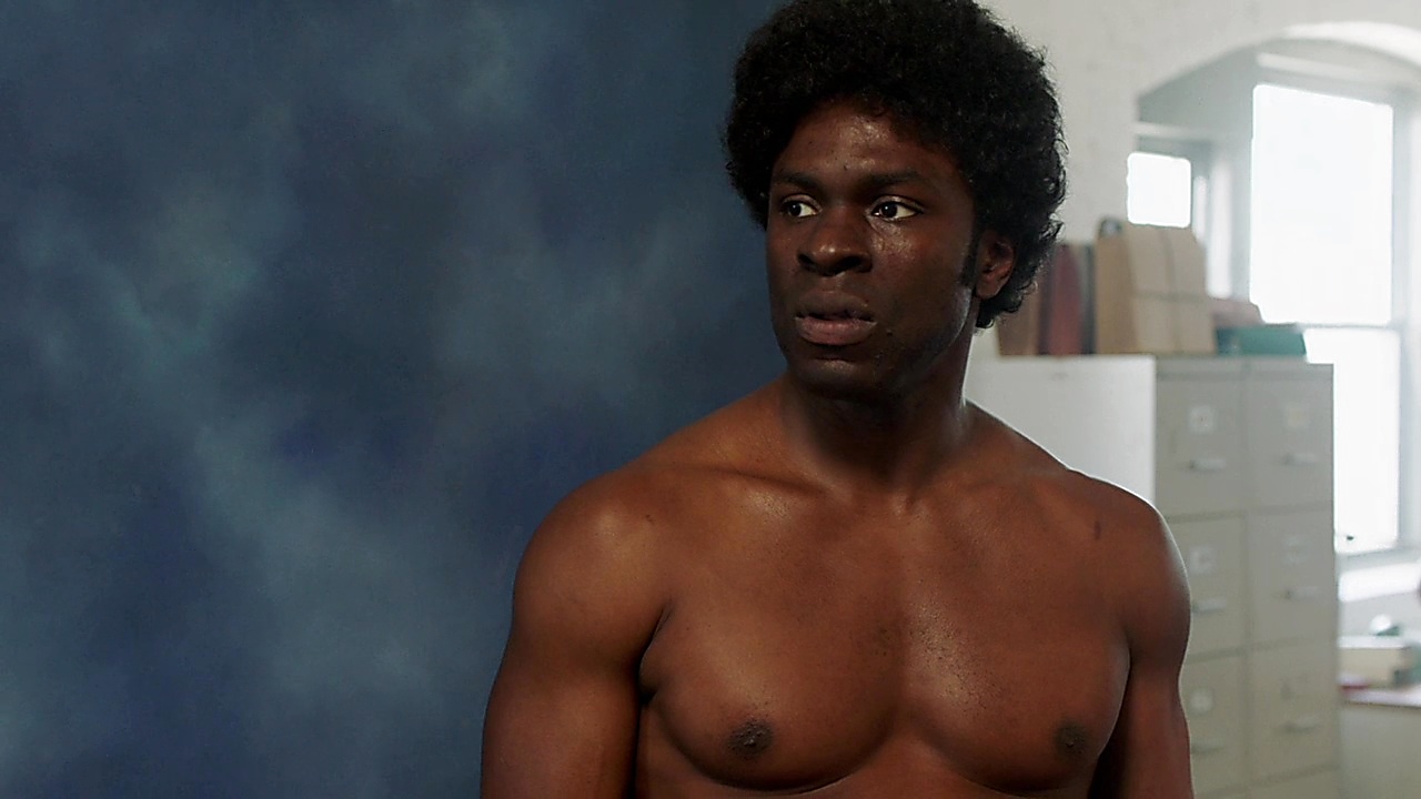 Gbenga Akinnagbe sexy shirtless scene October 1, 2018, 1pm