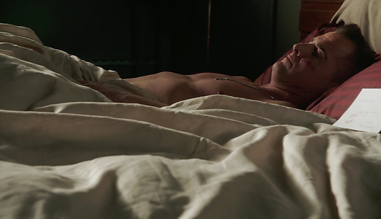 George Eads sexy shirtless scene January 24, 2018, 12pm