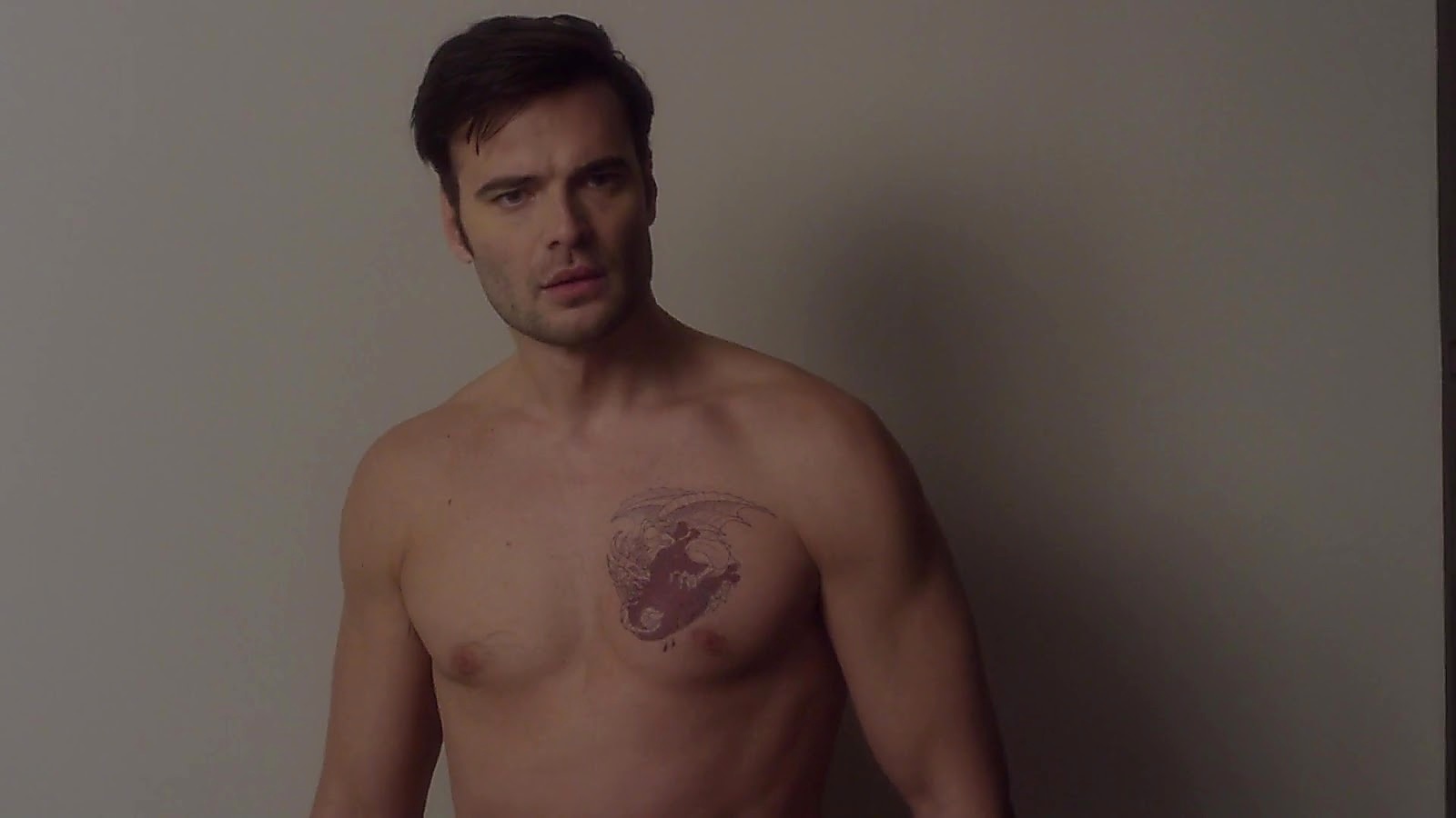 Giulio Berruti sexy shirtless scene May 30, 2020, 7am