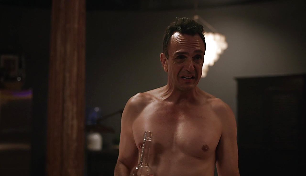 Hank Azaria sexy shirtless scene May 10, 2018, 1pm