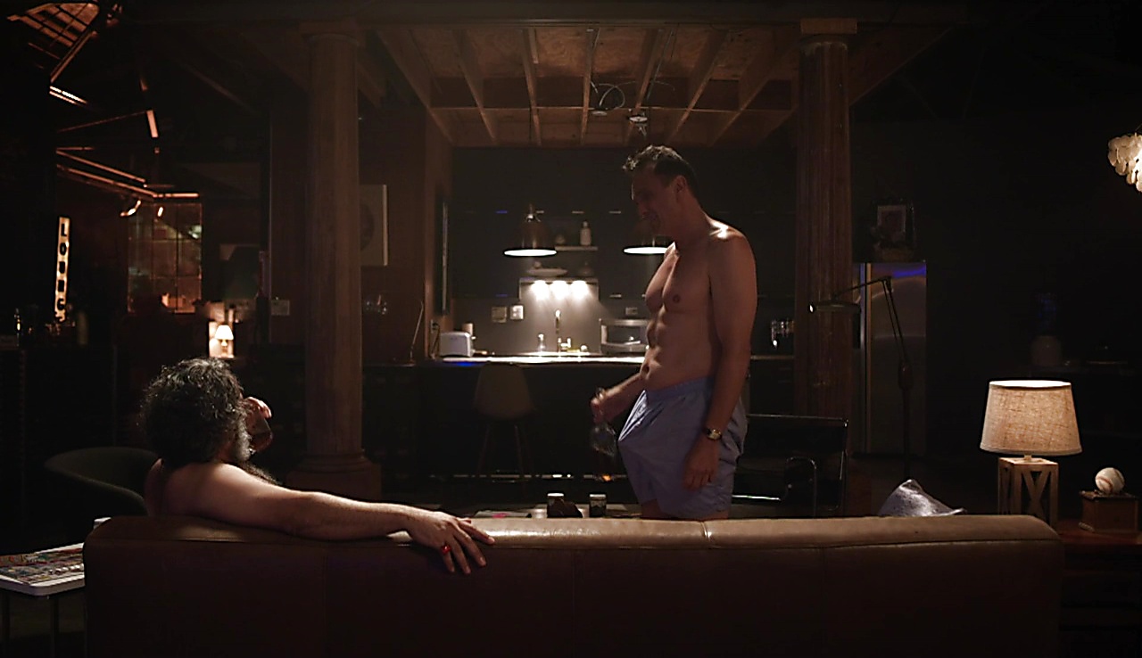 Hank Azaria sexy shirtless scene May 10, 2018, 1pm