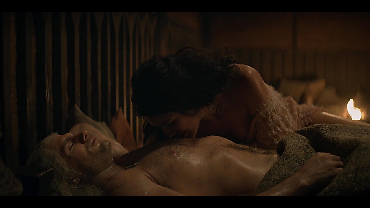 Henry Cavill sexy shirtless scene December 20, 2019, 8am