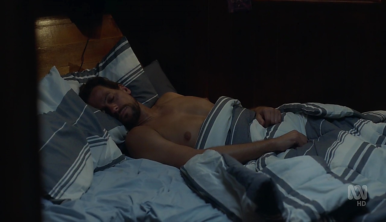 Ioan Gruffudd sexy shirtless scene April 28, 2018, 12pm