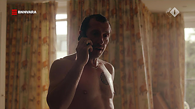 Jacob Derwig sexy shirtless scene October 17, 2020, 1pm