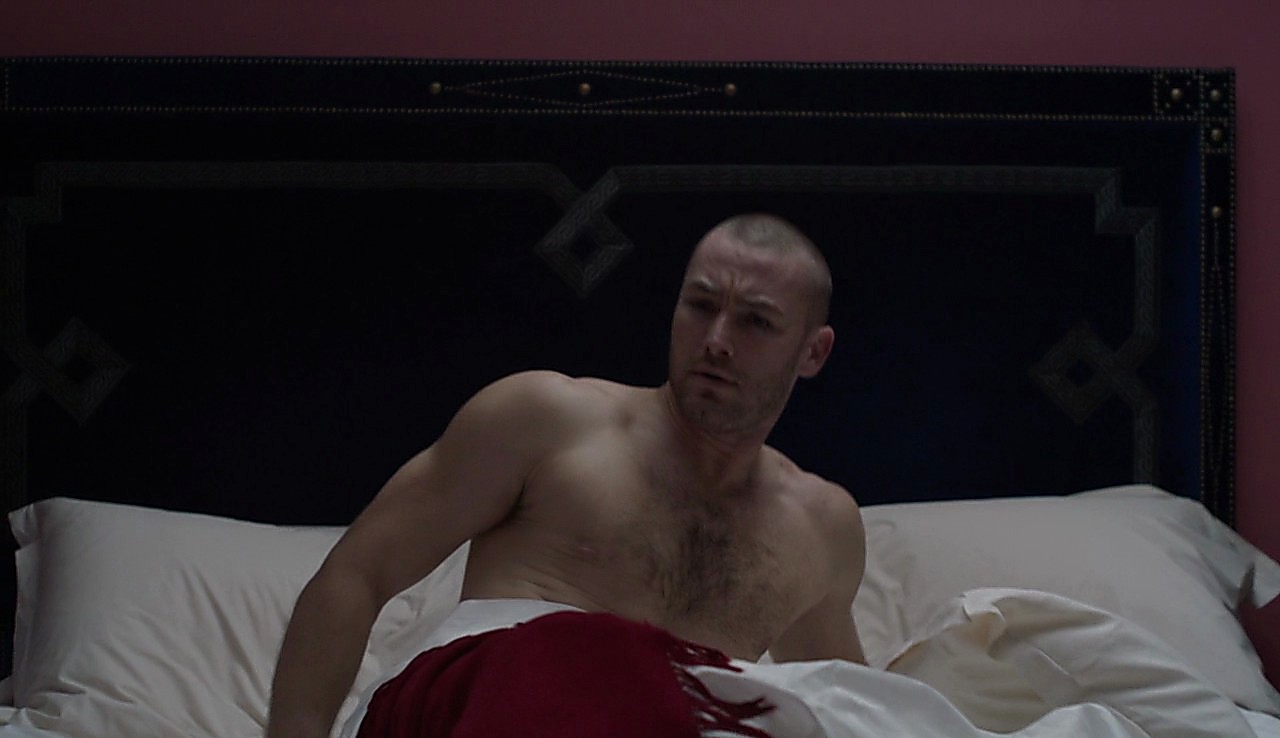 Jake Mclaughlin sexy shirtless scene January 25, 2017, 12pm