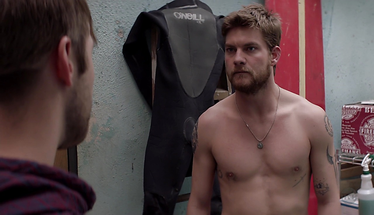 Jake Weary sexy shirtless scene June 6, 2018, 9am