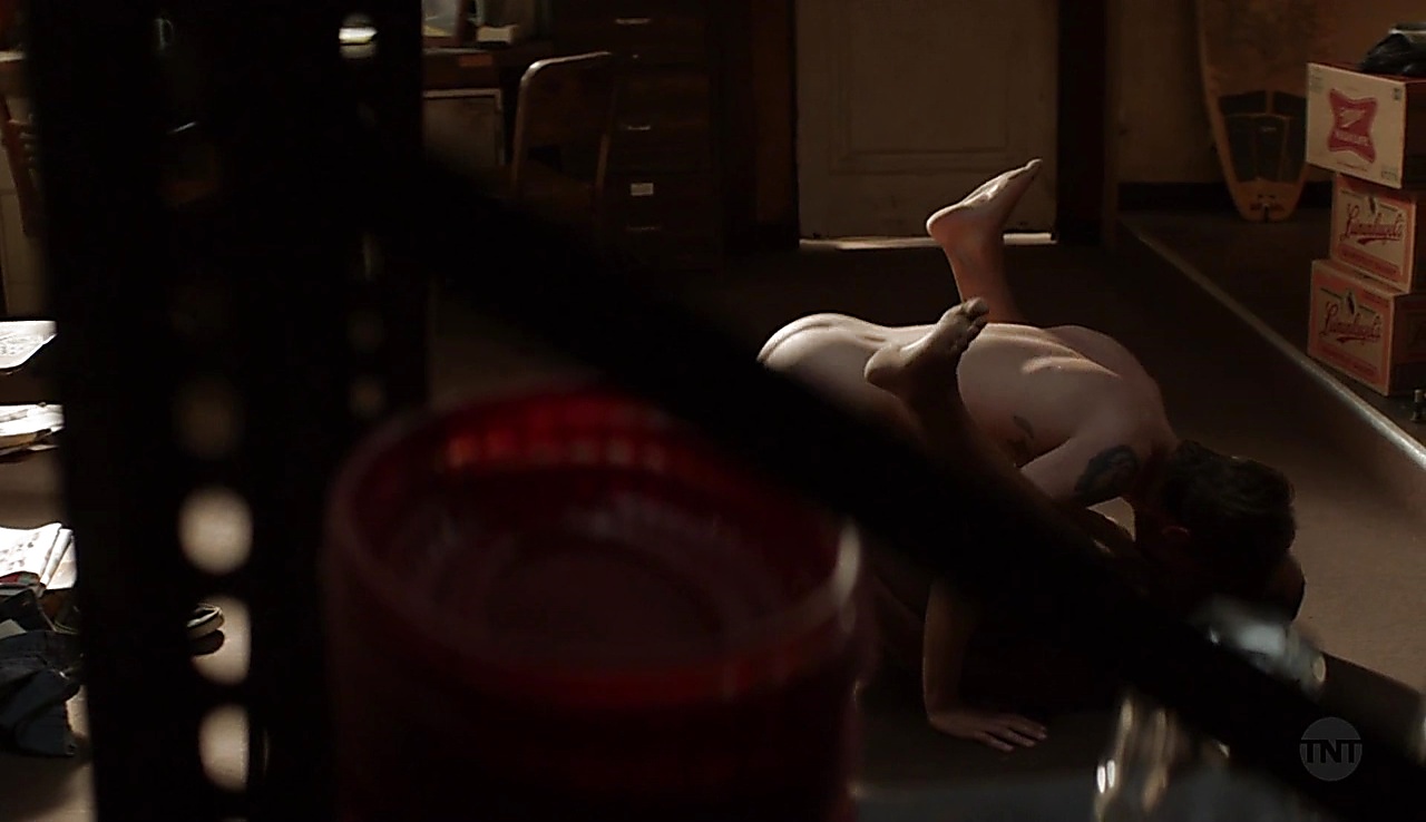 Jake Weary sexy shirtless scene June 27, 2018, 8am