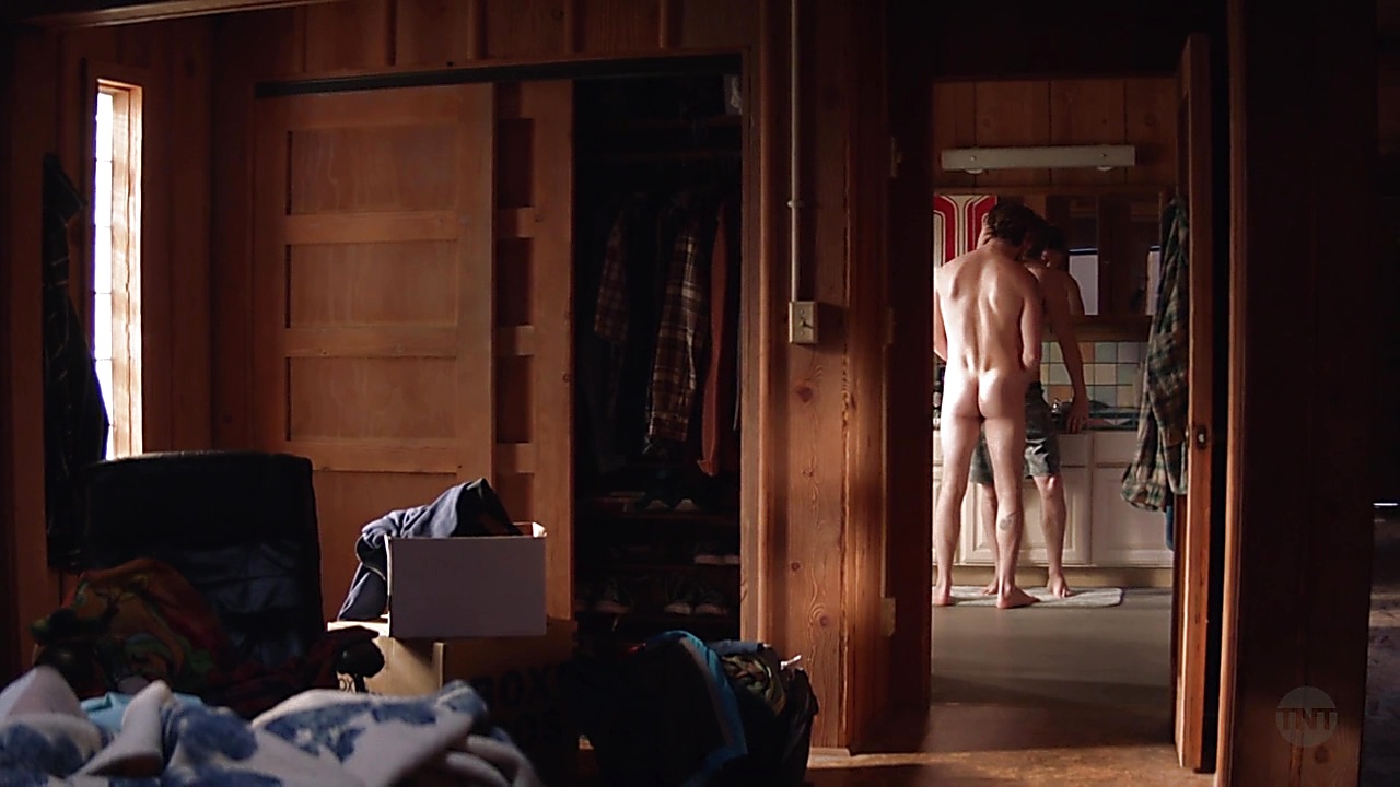 Jake Weary sexy shirtless scene June 5, 2019, 12pm