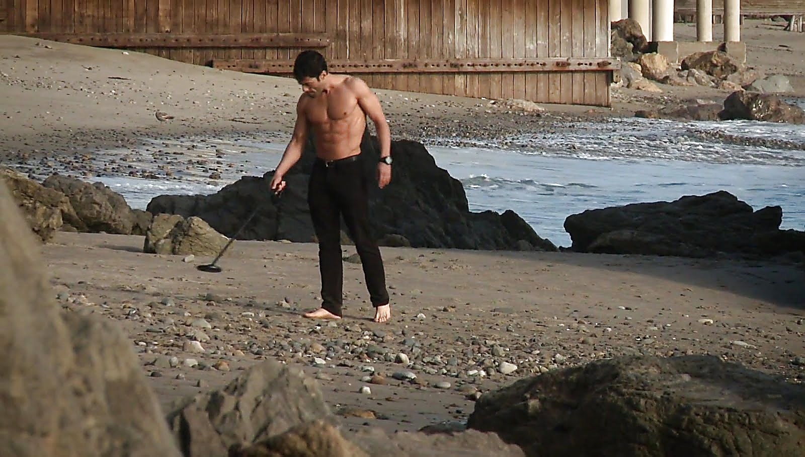 Jon Fleming sexy shirtless scene December 6, 2017, 2pm