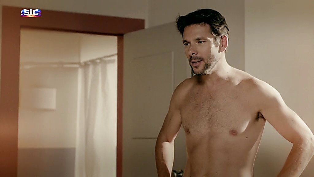 Jorge Corrula sexy shirtless scene August 22, 2020, 1pm