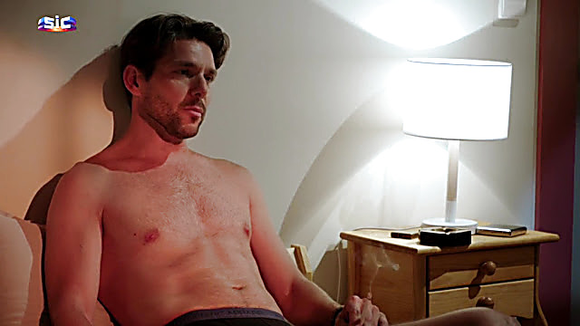 Jorge Corrula sexy shirtless scene September 28, 2020, 11am