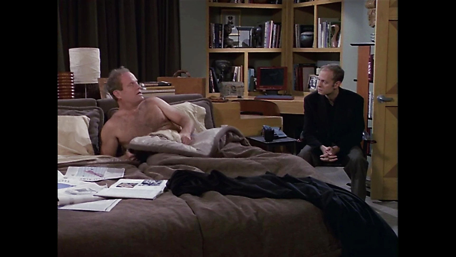 Kelsey Grammer sexy shirtless scene February 25, 2025, 5am