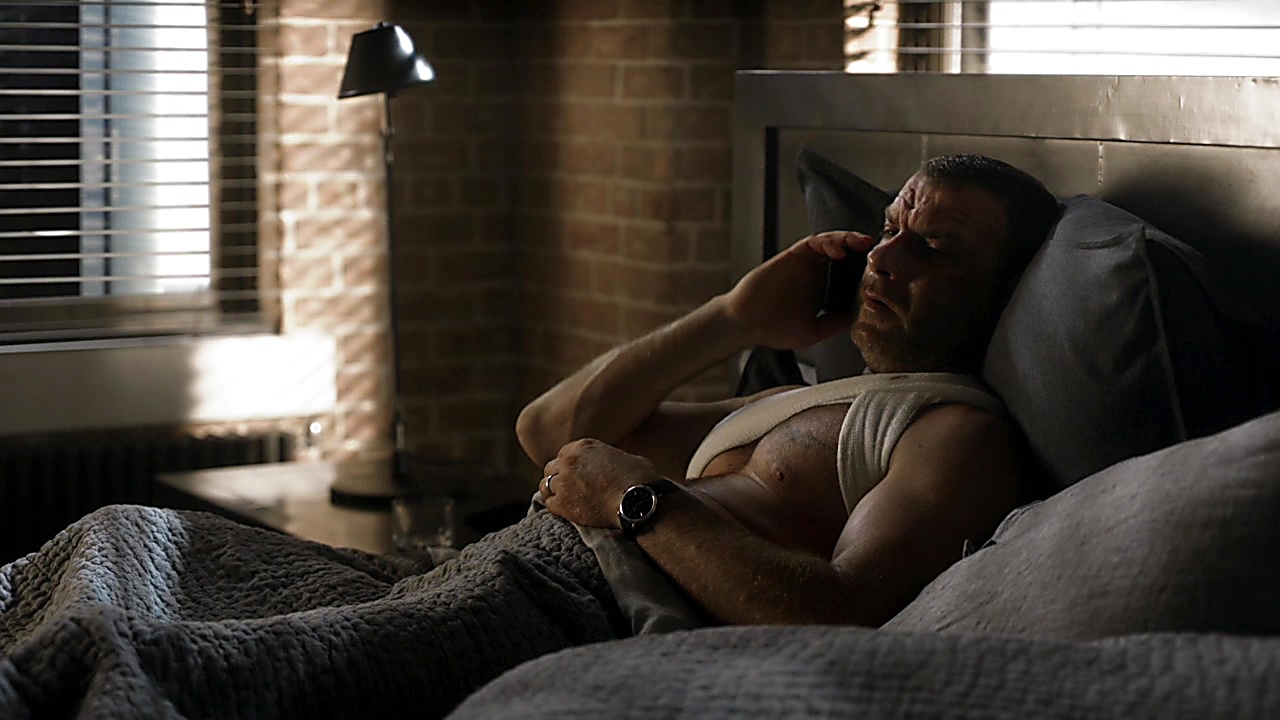 Liev Schreiber sexy shirtless scene December 30, 2018, 3pm