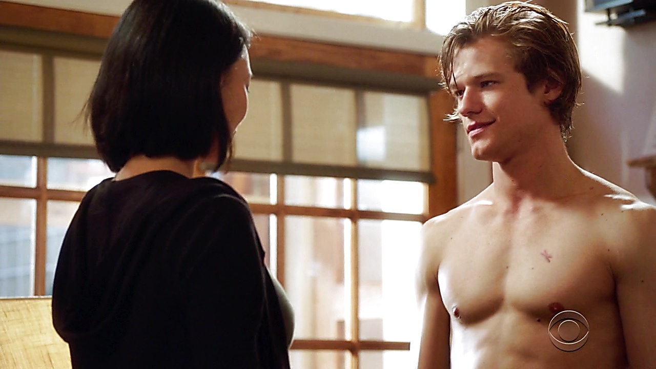 Lucas Till sexy shirtless scene February 18, 2019, 9am